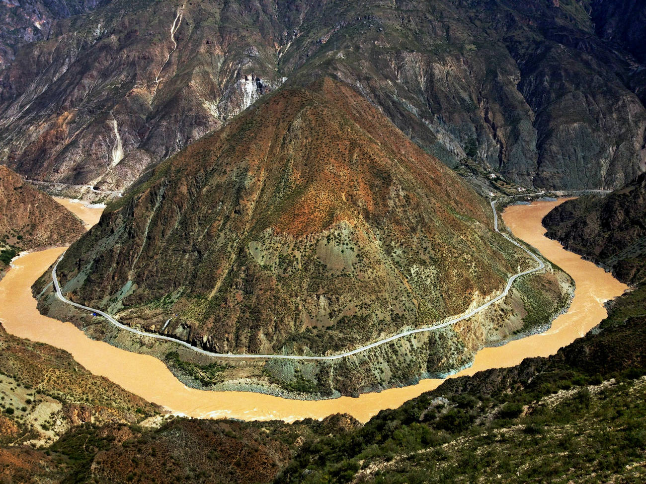 昆明,沙溪古镇,香格里拉,梅里雪山,然乌,波密,林芝桃花等滇藏全景摄影图片