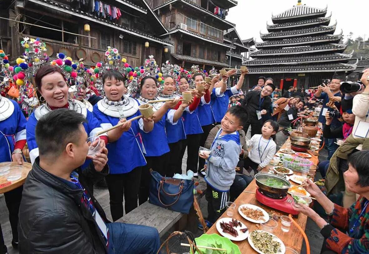 壮族婚服图片,壮族服饰图片_大山谷图库