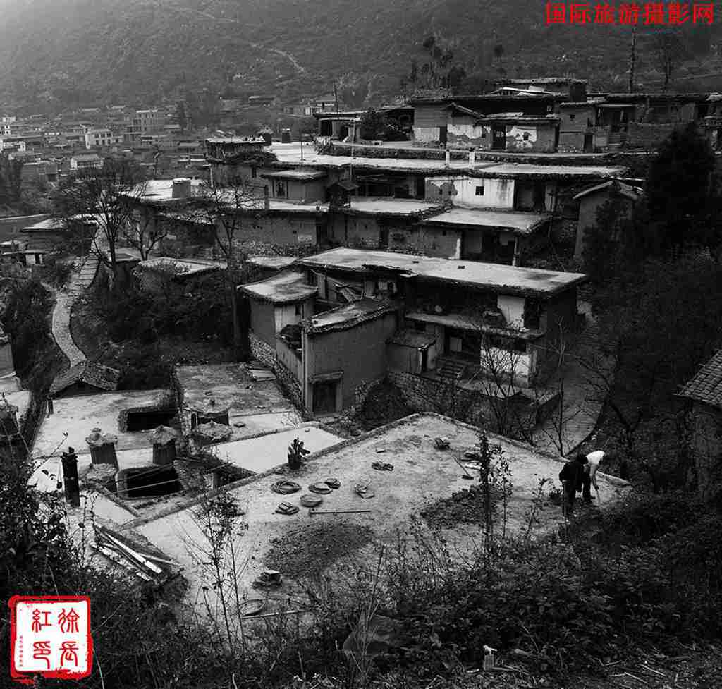 补修房子.jpg 补修房子.jpg