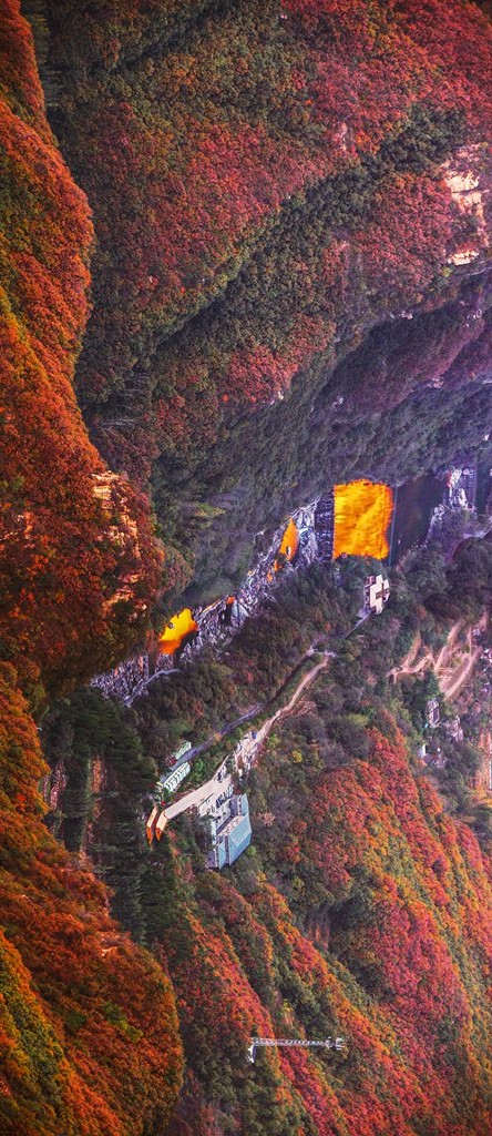 秋映太行..jpg
